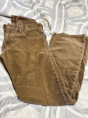 Levi's Corduroy Straight Leg Pants Size 34